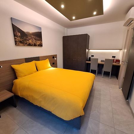 Quinta Stella Apartment Tirano Exterior photo
